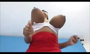 Η σέξι μαύρη πορνό η ...